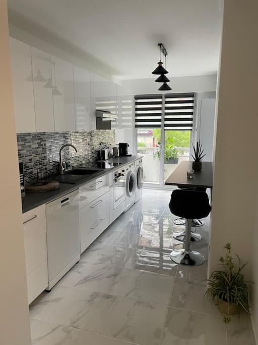 Superbe Appartement Carre Delfino Port De Nice Exterior photo